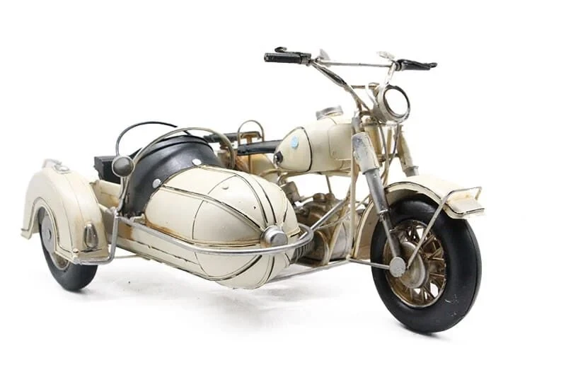 El Yapımı Metal Sepetli Motosiklet